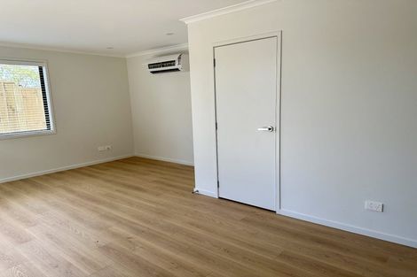 Photo of property in 1090a Great North Road, Point Chevalier, Auckland, 1022