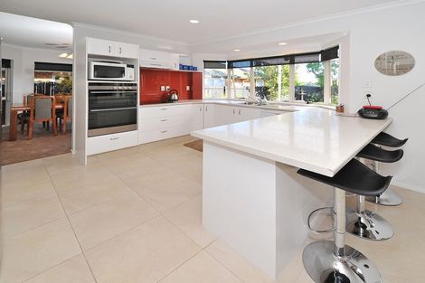 Photo of property in 15 Longford Park Drive, Takanini, 2112