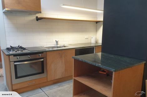 Photo of property in 1/16 Arahoe Road, New Lynn, Auckland, 0600