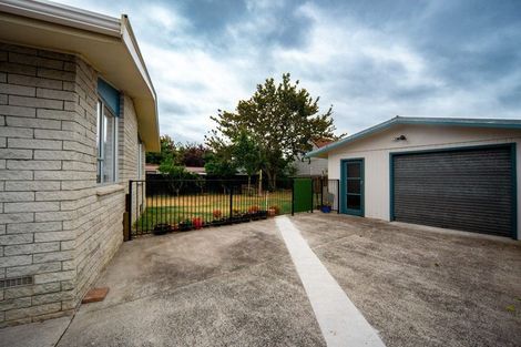 Photo of property in 44 Elmwood Crescent, Pukete, Hamilton, 3200