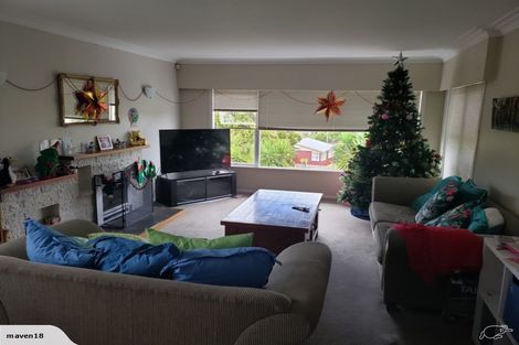 Photo of property in 88 Chivalry Road, Glenfield, Auckland, 0629