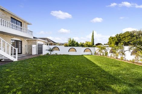 Photo of property in 1/25 James Evans Drive, Northcote, Auckland, 0627