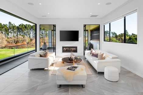 Photo of property in 2221 River Road, Horsham Downs, Hamilton, 3281