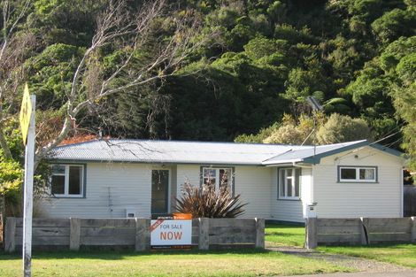 Photo of property in 77 Gillespies Road, Birchville, Upper Hutt, 5018