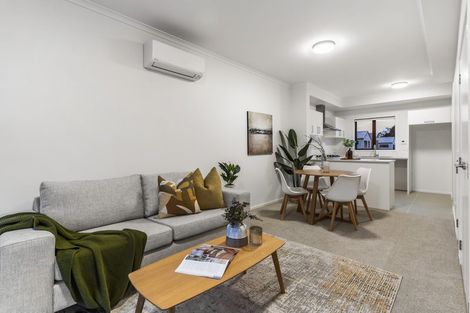 Photo of property in 43 Manarini Road, Westgate, Auckland, 0614