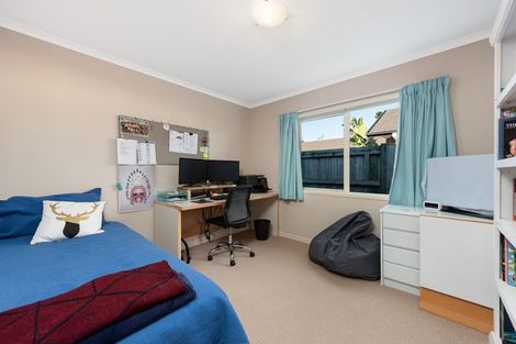 Photo of property in 33 Cotswold Place, Ohauiti, Tauranga, 3112
