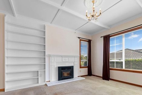 Photo of property in 1 Weraroa Road, Waverley, 4510