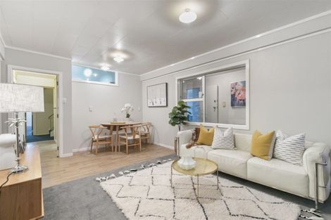 Photo of property in 1144 Scenic Drive North, Swanson, Auckland, 0816