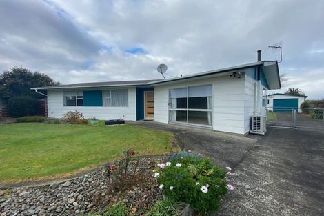 Photo of property in 20 Kimberley Grove, Westbrook, Palmerston North, 4412