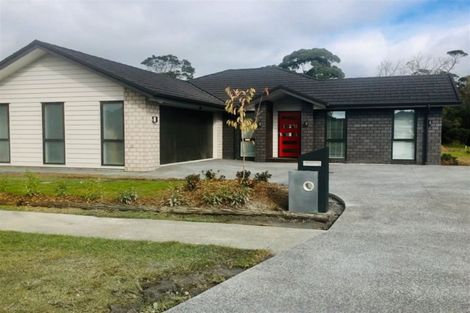 Photo of property in 12 Park Rise, Campbells Bay, Auckland, 0630