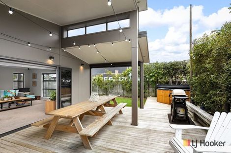 Photo of property in 14 Palm Grove, Waihi Beach, 3611
