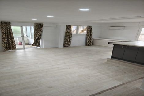 Photo of property in 250 Don Buck Road, Massey, Auckland, 0614