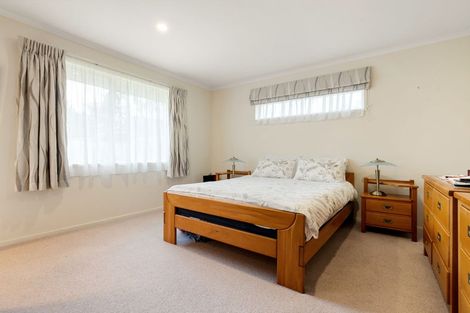 Photo of property in 29 Saint James Drive, Huntington, Hamilton, 3210