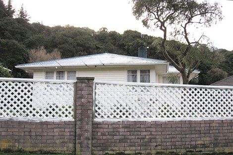 Photo of property in 36 Lees Grove, Wainuiomata, Lower Hutt, 5014