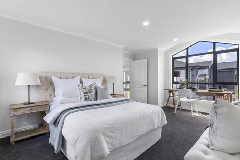 Photo of property in 10b Stratford Avenue, Milford, Auckland, 0620