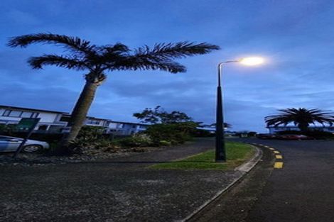 Photo of property in 11/2 Armoy Drive, East Tamaki, Auckland, 2016