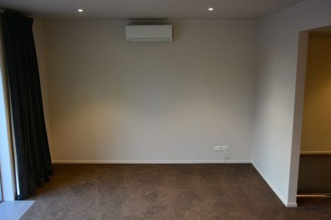 Photo of property in 1/220 Huatoki Street, Upper Vogeltown, New Plymouth, 4310