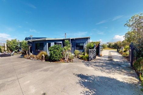 Photo of property in 46 Kent Avenue, Waitarere Beach, Levin, 5510