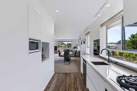 Photo of property in 142c Ngamotu Road, Spotswood, New Plymouth, 4310