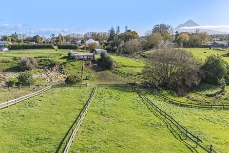 Photo of property in 16 Castle Street, Eltham, 4322