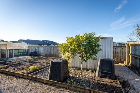 Photo of property in 16 Kendall View, Stoke, Nelson, 7011