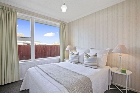 Photo of property in 147 Yaldhurst Road, Sockburn, Christchurch, 8042