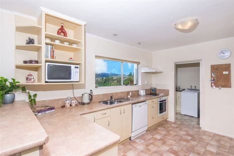 Photo of property in 43 Carluke Street, Paparangi, Wellington, 6037