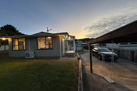 Photo of property in 22b Transom Close, Whitby, Porirua, 5024