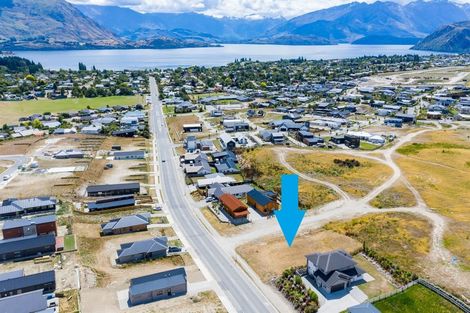 Photo of property in 214 Aubrey Road, Wanaka, 9305