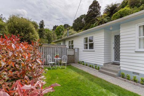 Photo of property in 3/16 Redwood Avenue, Tawa, Wellington, 5028