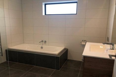 Photo of property in 10 Muster Road, Jacks Point, 9371