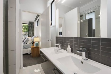 Photo of property in 70 Margaret Drive, Omokoroa, 3114