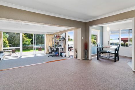 Photo of property in 27 Roosevelt Road, Western Heights, Rotorua, 3015