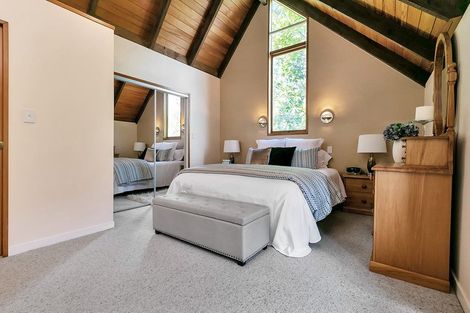 Photo of property in 72 Brigantine Drive, Beach Haven, Auckland, 0626