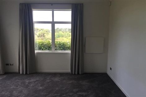 Photo of property in 2 York Terrace, Riverhead, 0820