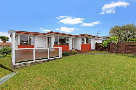Photo of property in 60 Casuarina Road, Half Moon Bay, Auckland, 2012