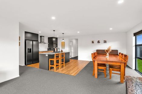 Photo of property in 34 Eileen Way, Rolleston, 7615