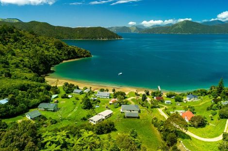 Photo of property in 2243 Te Towaka-port Ligar Road, Bulwer, French Pass, 7193