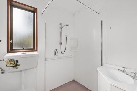 Photo of property in 136 Bower Avenue, New Brighton, Christchurch, 8083