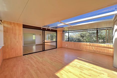 Photo of property in 20b Kallaroo Place, Botany Downs, Auckland, 2010