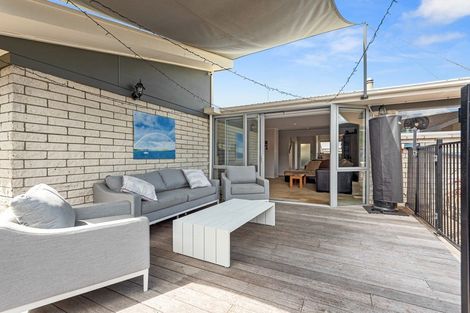 Photo of property in 2 Morrow Avenue, St Andrews, Hamilton, 3200