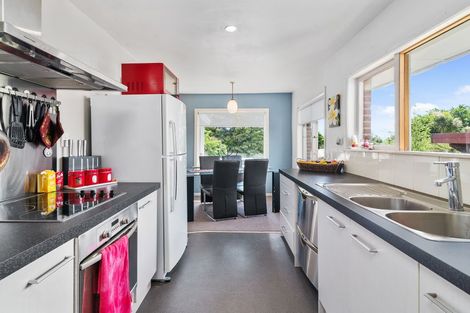 Photo of property in 27 Roosevelt Road, Western Heights, Rotorua, 3015