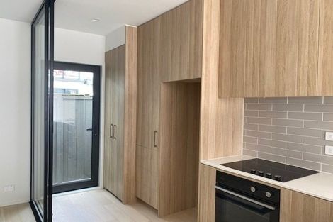 Photo of property in 19 Lyons Avenue, Murrays Bay, Auckland, 0630