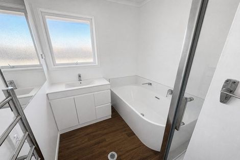 Photo of property in 141 Bucklands Beach Road, Bucklands Beach, Auckland, 2012