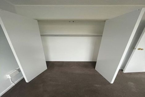 Photo of property in 2/109 Pigeon Mountain Road, Half Moon Bay, Auckland, 2012