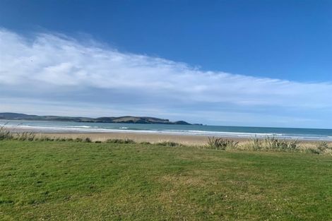 Photo of property in 493 Waikawa-curio Bay Road, Curio Bay, Tokanui, 9884