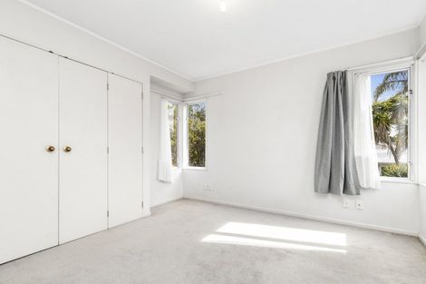 Photo of property in 1/1 Seine Road, Forrest Hill, Auckland, 0620