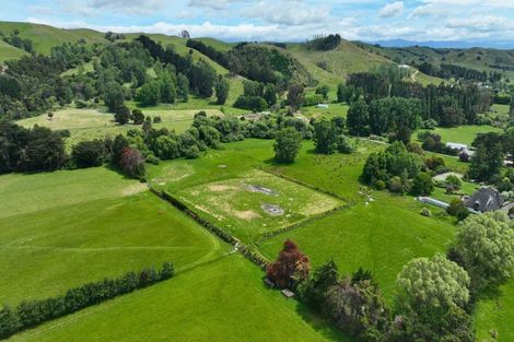 Photo of property in 1745b Longbush Road, Longbush, 5884