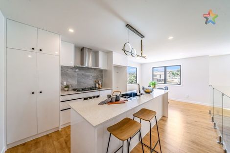 Photo of property in 9 Te Ara O Tahumate, Stokes Valley, 5019