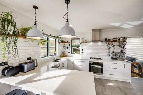 Photo of property in 16 Surrey Street, Taradale, Napier, 4112